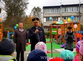 Старая Купавна - Вадим Соков открыл новую детскую игровую площадку в Ногинском муниципальном районе